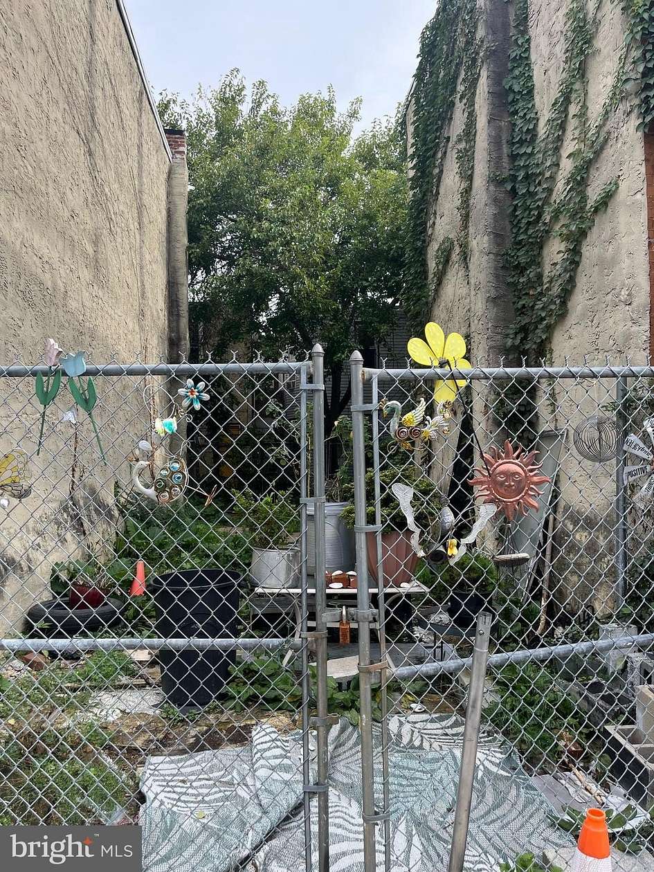 0.02 Acres of Residential Land for Sale in Philadelphia, Pennsylvania