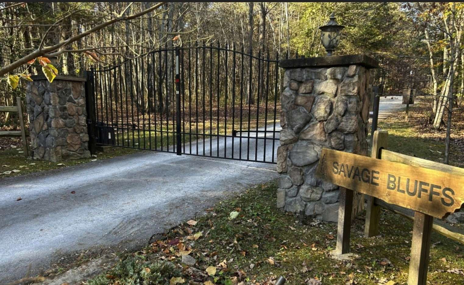 5 Acres of Residential Land for Sale in Coalmont, Tennessee