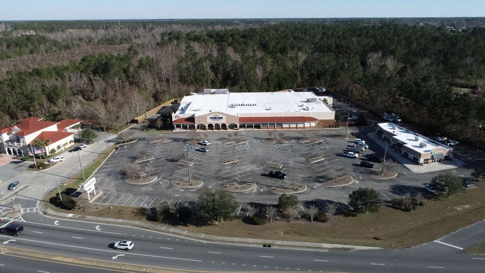 5.57 Acres of Commercial Land for Lease in Valdosta, Georgia