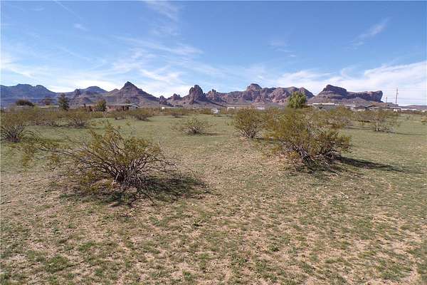 2.35 Acres of Residential Land for Sale in Golden Valley, Arizona