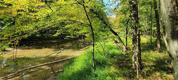 22 Acres of Recreational & Residential Land for Sale in Worthington, Pennsylvania