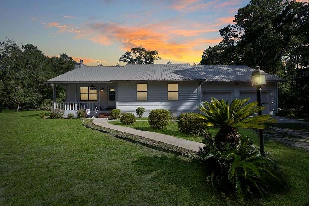 3 Acres of Residential Land with Home for Sale in Old Town, Florida