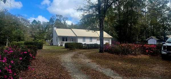 3 Acres of Land with Home for Sale in Old Town, Florida