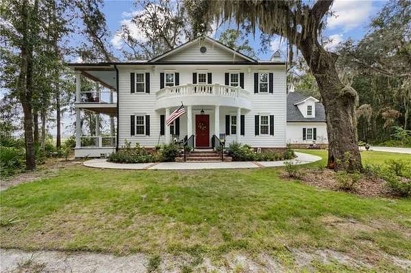 1.5 Acres of Residential Land with Home for Sale in Woodbine, Georgia