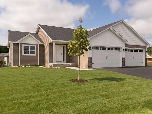 3 Acres of Residential Land with Home for Sale in Cambridge, Minnesota