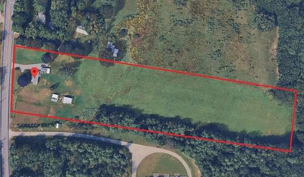 8 Acres of Improved Residential Land for Sale in Augusta, Maine