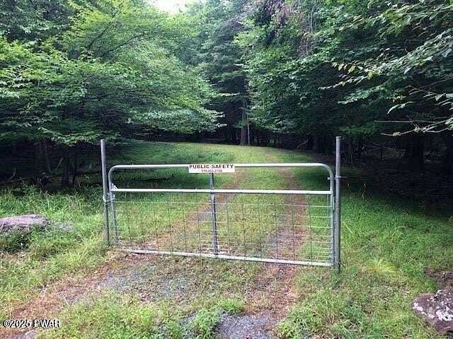 0.35 Acres of Residential Land for Sale in Lake Ariel, Pennsylvania