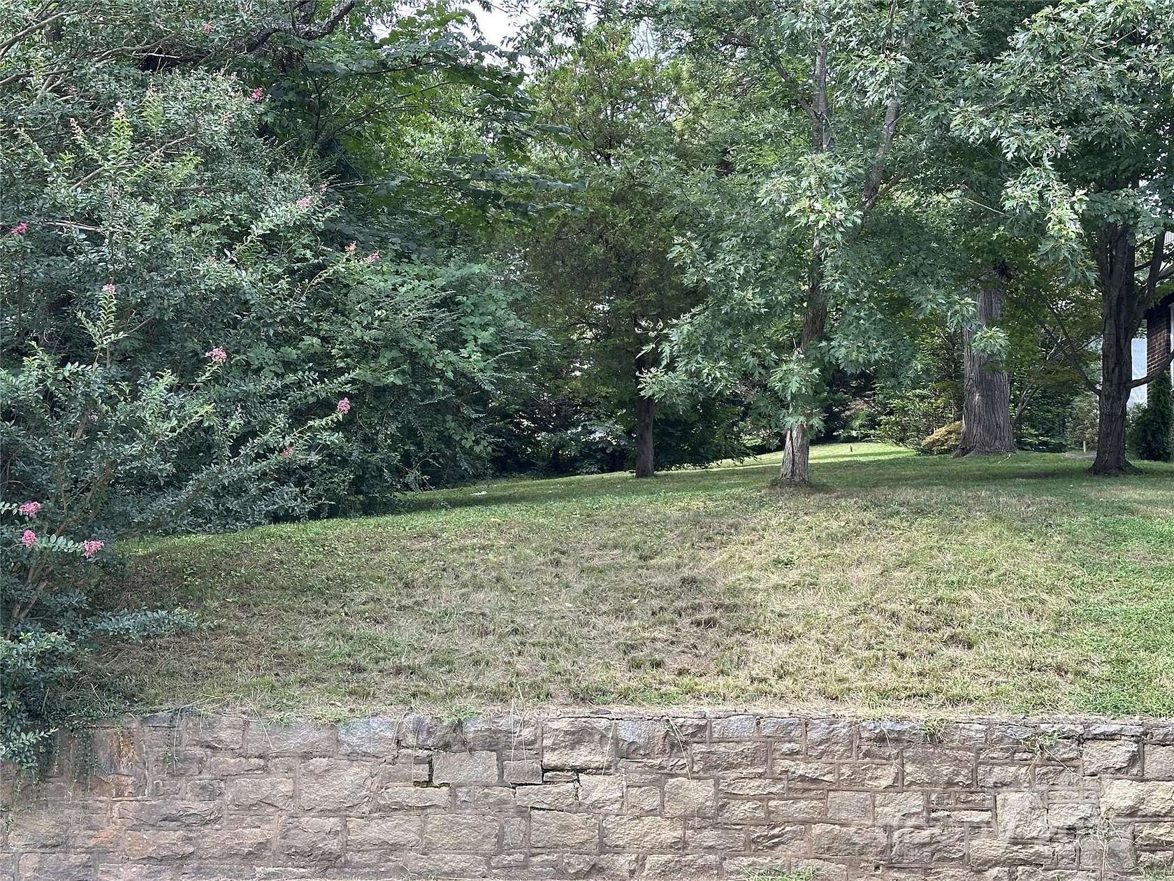 0.17 Acres of Residential Land for Sale in Asheville, North Carolina