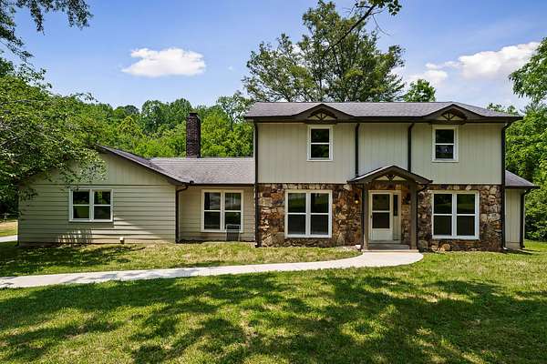 1.7 Acres of Residential Land with Home for Sale in Cookeville, Tennessee