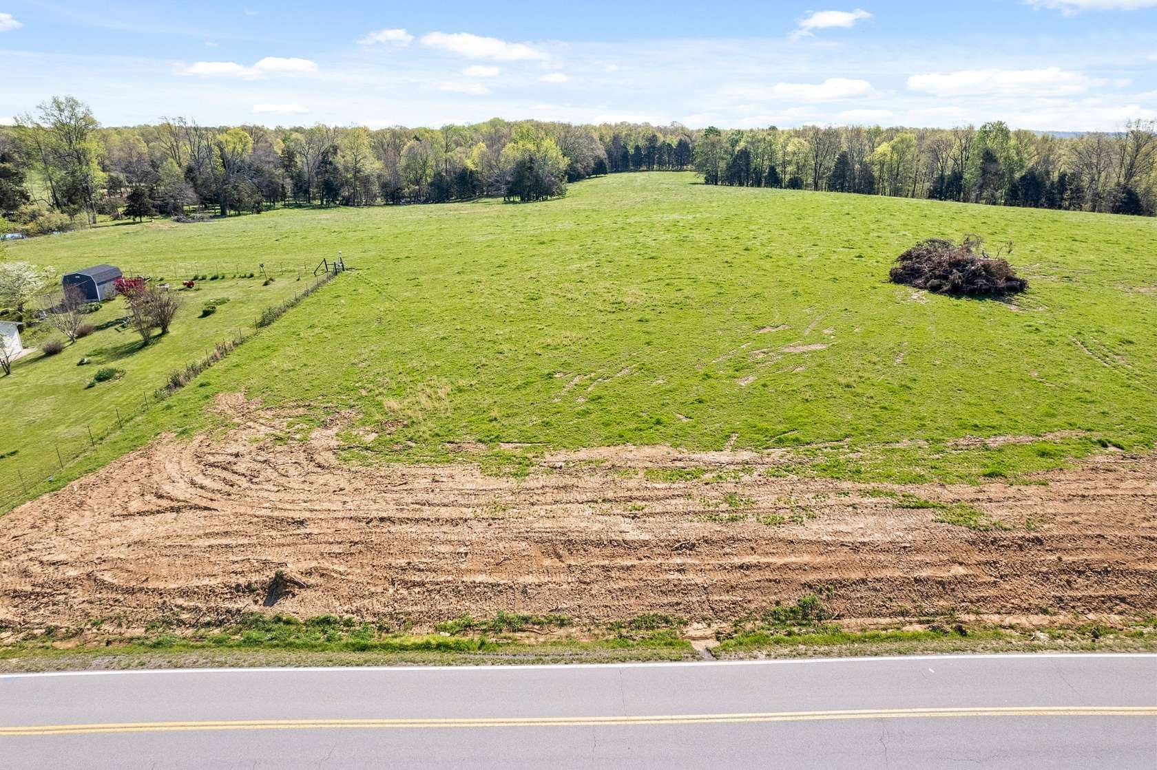 6 Acres of Residential Land for Sale in Cumberland Furnace, Tennessee
