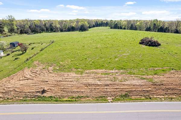 6 Acres of Residential Land for Sale in Cumberland Furnace, Tennessee