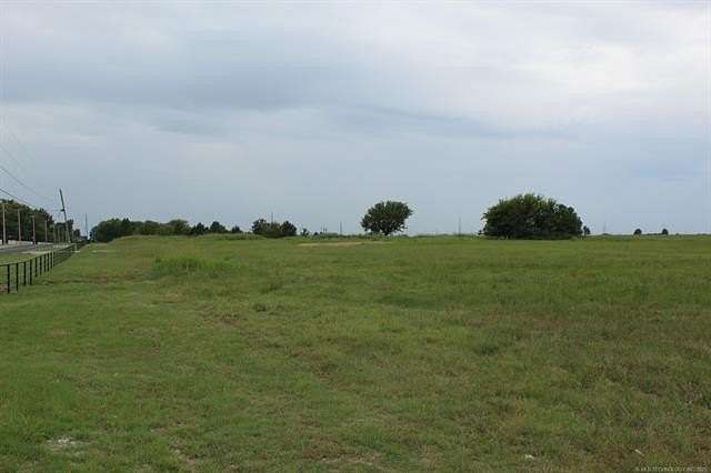 1.24 Acres of Residential Land for Sale in Pryor, Oklahoma