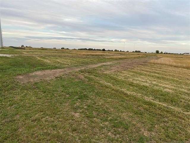 1.24 Acres of Residential Land for Sale in Pryor, Oklahoma