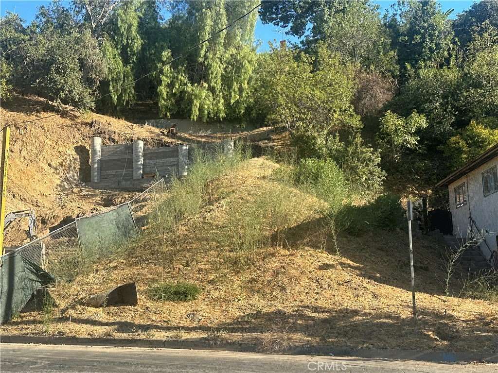 0.11 Acres of Land for Sale in Los Angeles, California