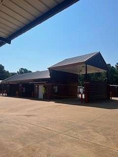 1.54 Acres of Improved Commercial Land for Sale in Cushing, Texas