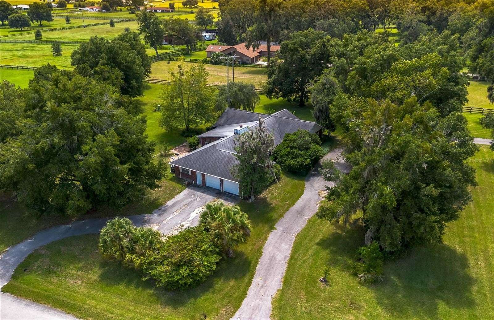 1.63 Acres of Residential Land with Home for Sale in Ocala, Florida