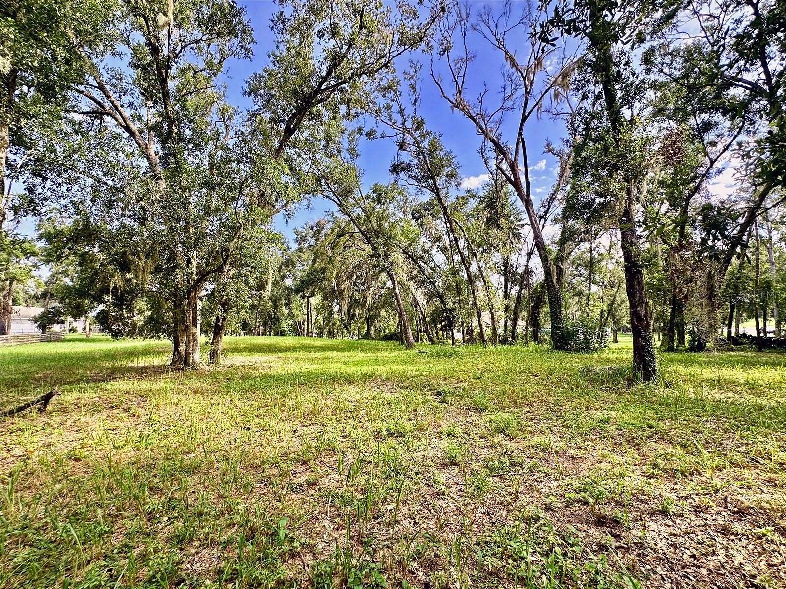 1.2 Acres of Residential Land for Sale in Dade City, Florida