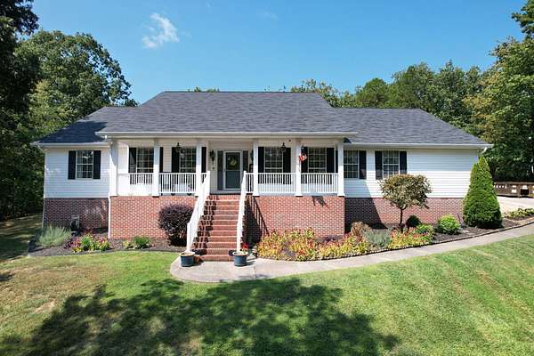 1.5 Acres of Residential Land with Home for Sale in Cleveland, Tennessee