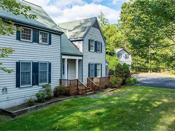 6 Acres of Land with Home for Sale in Saugerties, New York