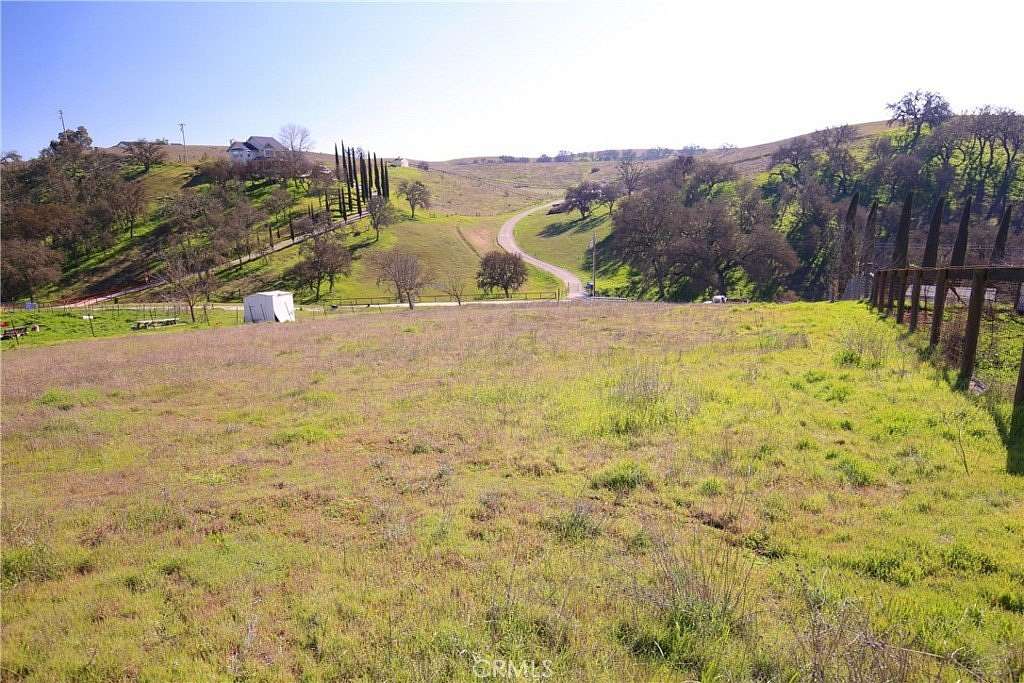 2 Acres of Residential Land for Sale in Paso Robles, California