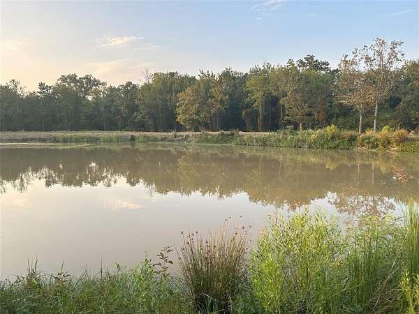 10.8 Acres of Recreational Land for Sale in Lindale, Texas