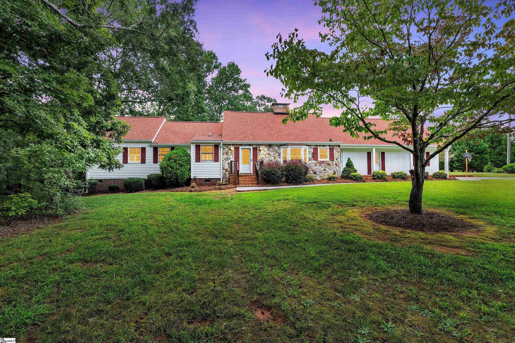 4.67 Acres of Residential Land with Home for Sale in Fountain Inn, South Carolina