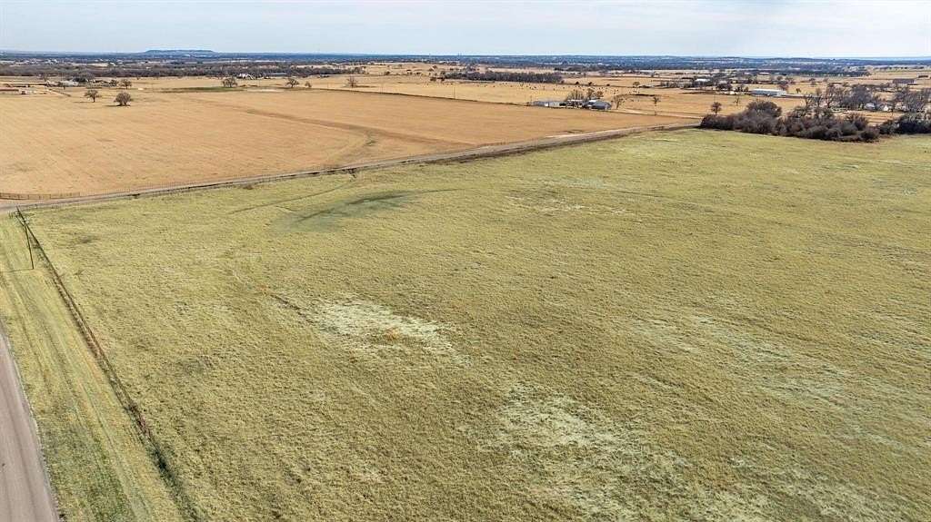 2 Acres of Residential Land for Sale in Tolar, Texas