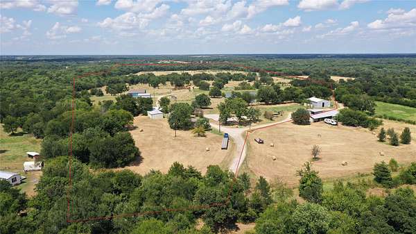 140 Acres of Land with Home for Sale in Greenville, Texas