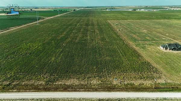 10 Acres of Land for Sale in New Deal, Texas