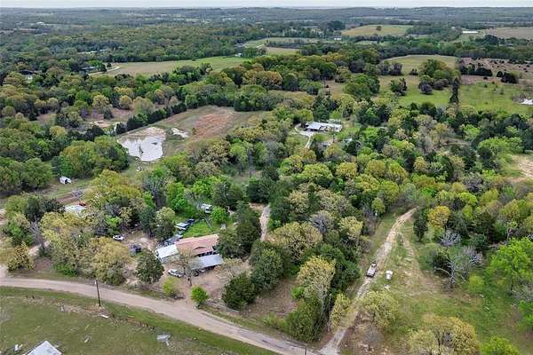 7.26 Acres of Land with Home for Sale in Mabank, Texas