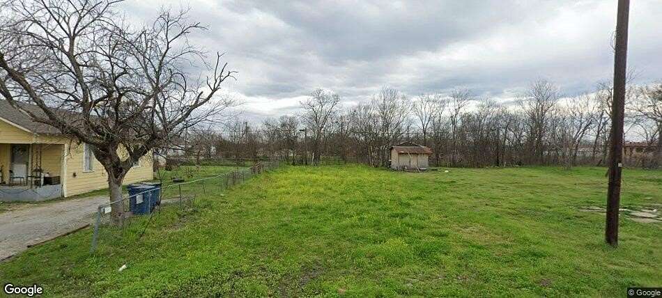 0.13 Acres of Residential Land for Sale in Corsicana, Texas