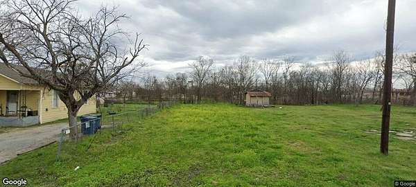 0.13 Acres of Residential Land for Sale in Corsicana, Texas