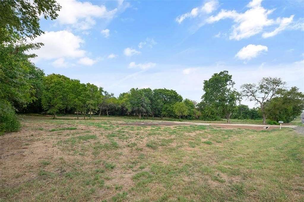 1 Acre of Residential Land for Sale in Leonard, Texas
