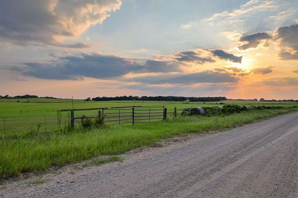 61.5 Acres of Agricultural Land for Sale in Comanche, Texas