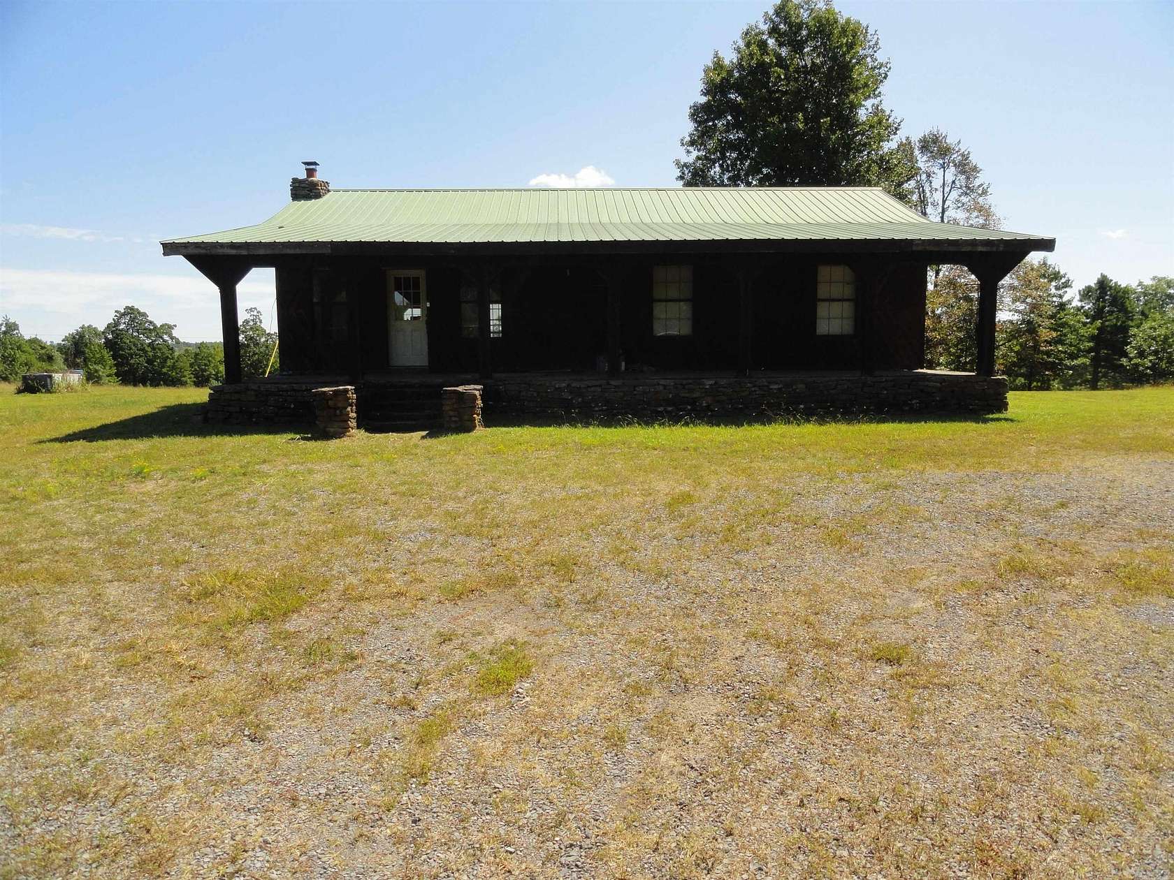 36 Acres of Recreational Land with Home for Sale in Leslie, Arkansas