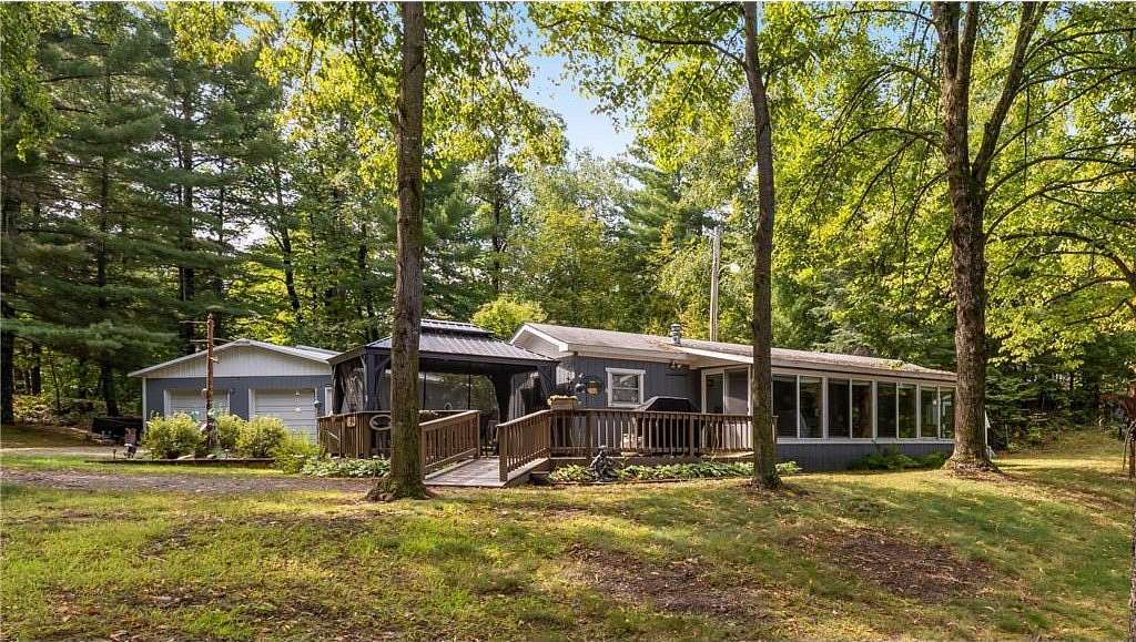 4.2 Acres of Land with Home for Sale in Crosslake, Minnesota