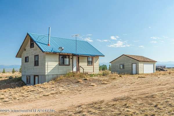 2.5 Acres of Residential Land with Home for Sale in Cora, Wyoming