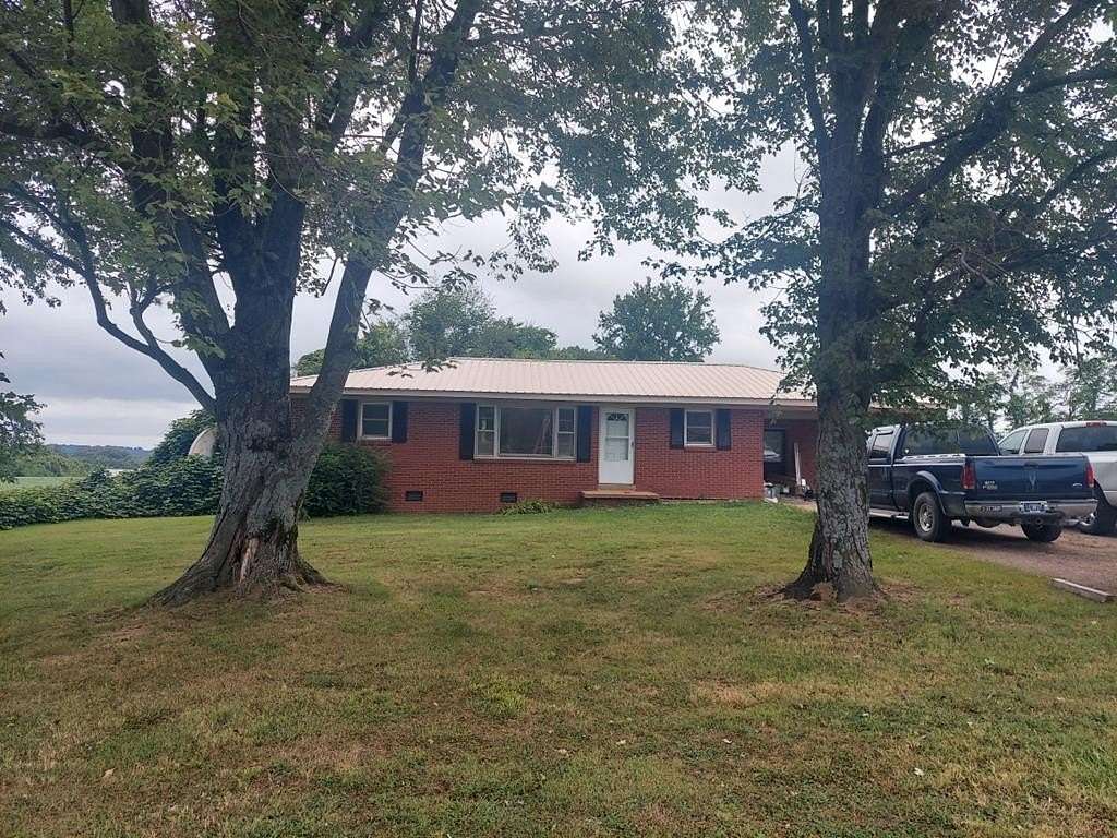 2.36 Acres of Residential Land with Home for Sale in Henry, Tennessee