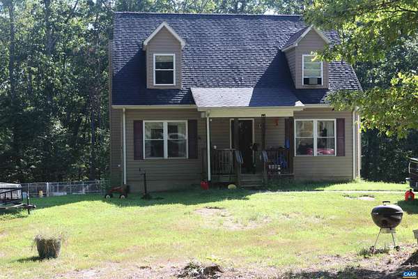 6 Acres of Residential Land with Home for Sale in Palmyra, Virginia