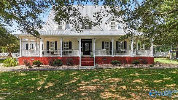 31 Acres of Recreational Land with Home for Sale in Boaz, Alabama