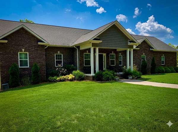 4.9 Acres of Land with Home for Sale in Nunnelly, Tennessee