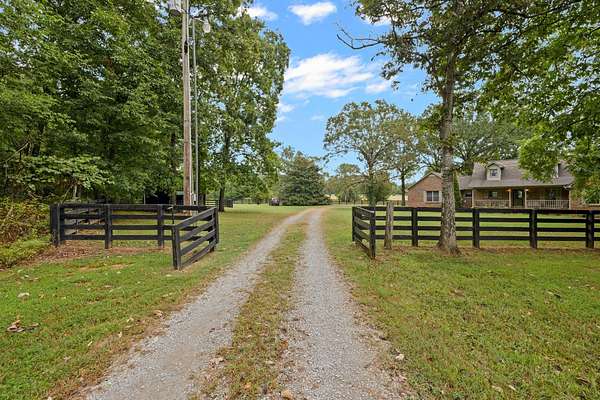 83.4 Acres of Land with Home for Sale in Columbia, Tennessee