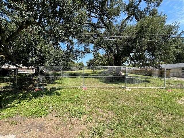 0.97 Acres of Commercial Land for Sale in Kenner, Louisiana