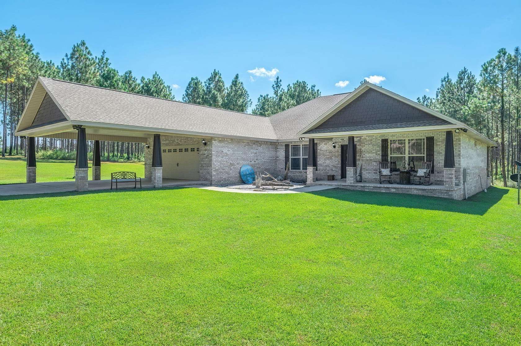 5 Acres of Land with Home for Sale in Laurel Hill, Florida