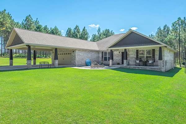 5 Acres of Land with Home for Sale in Laurel Hill, Florida