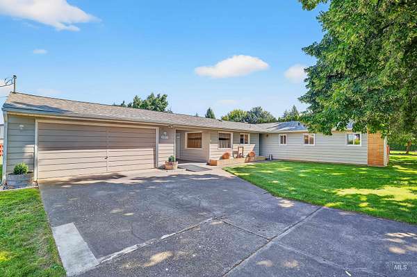 1.9 Acres of Residential Land with Home for Sale in Lewiston, Idaho