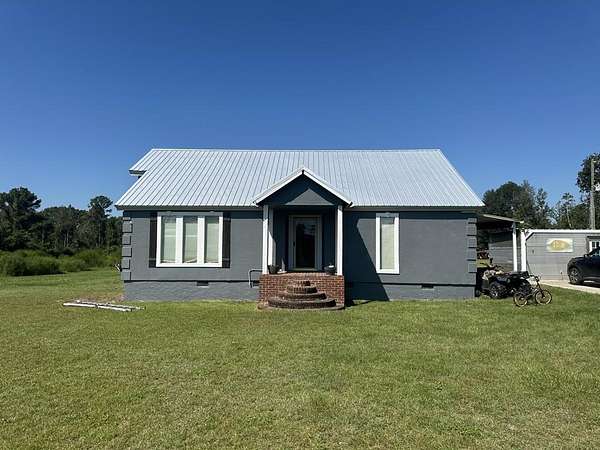 10 Acres of Residential Land with Home for Sale in Lake Park, Georgia