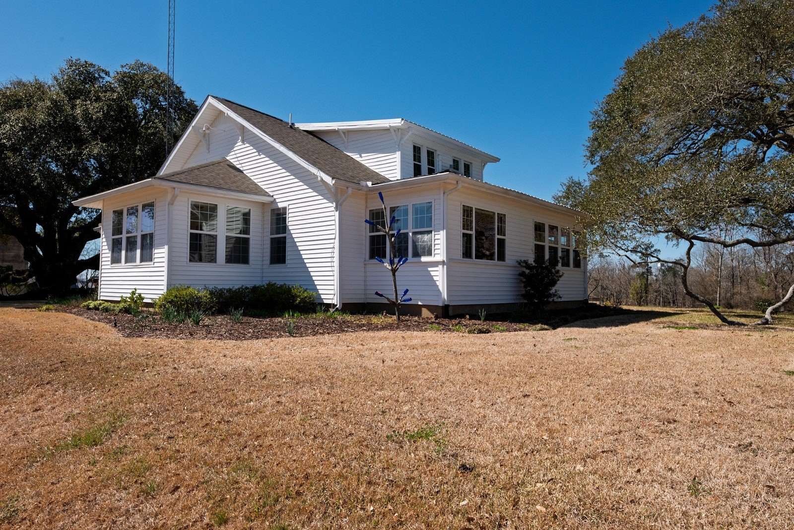 3 Acres of Land with Home for Sale in Natchez, Mississippi