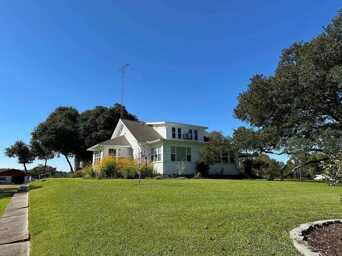 3 Acres of Land with Home for Sale in Natchez, Mississippi