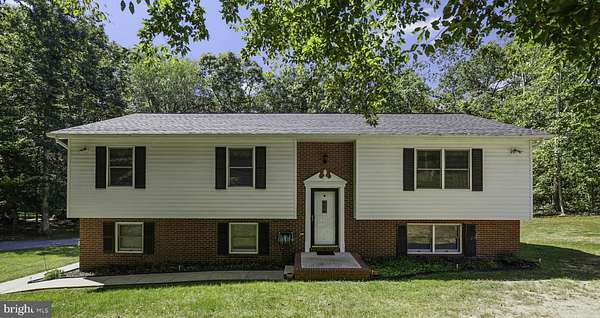 3.25 Acres of Residential Land with Home for Sale in Fredericksburg, Virginia